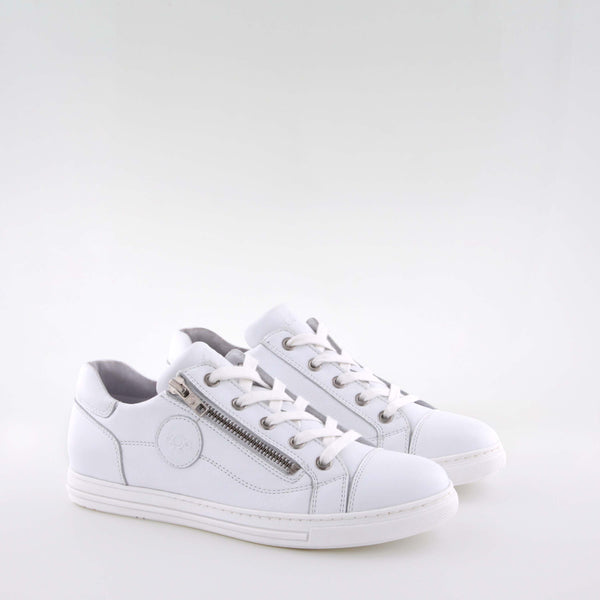 Mary White Low Sneakers