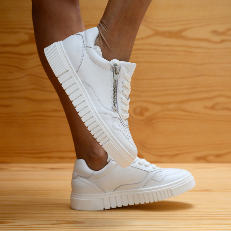 Juki White Low Sneakers