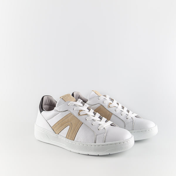 Kimi White and Pink Leather Low Sneakers