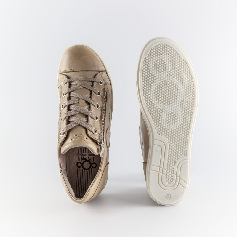 Mary Taupe - Image 4