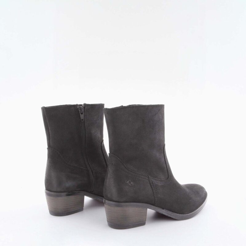 Demi Black - Image 3